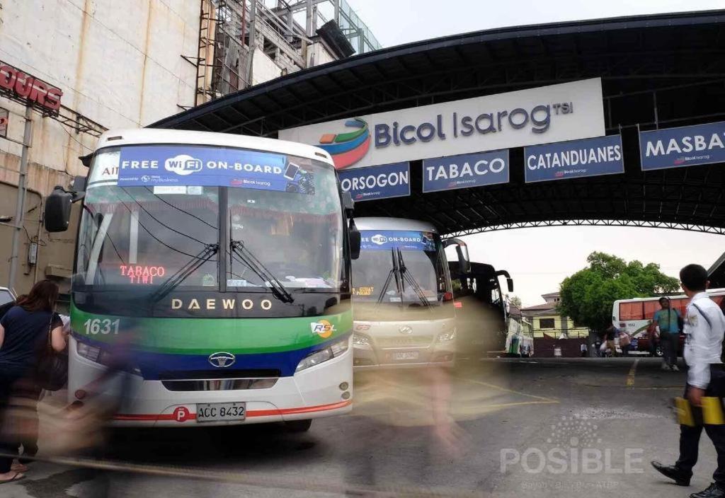 Vista Hotel Cubao Quezon City Zewnętrze zdjęcie
