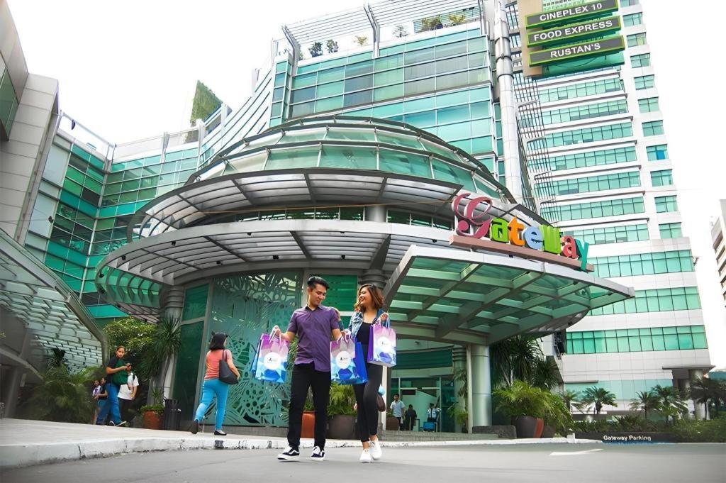 Vista Hotel Cubao Quezon City Zewnętrze zdjęcie