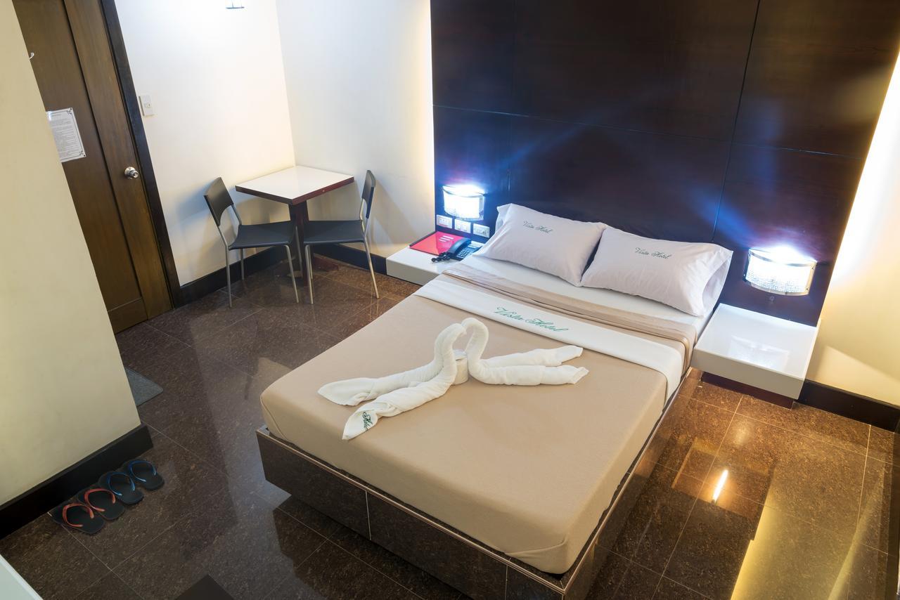 Vista Hotel Cubao Quezon City Zewnętrze zdjęcie